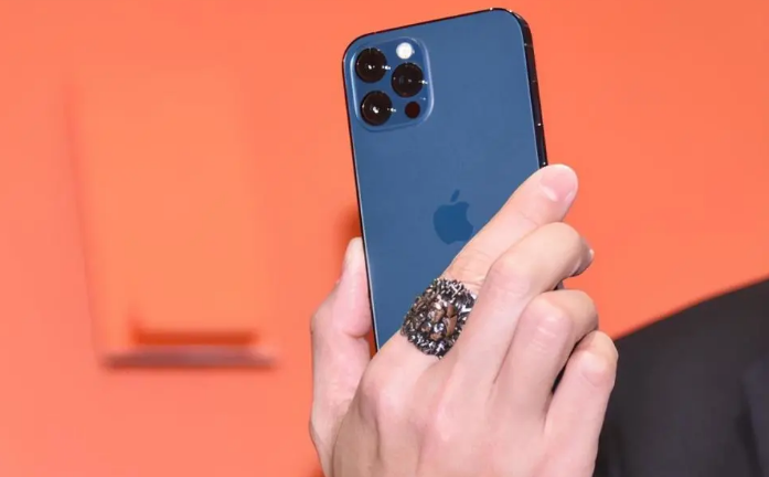 陵城苹果手机维修分享iPhone12系列重启方法教程 